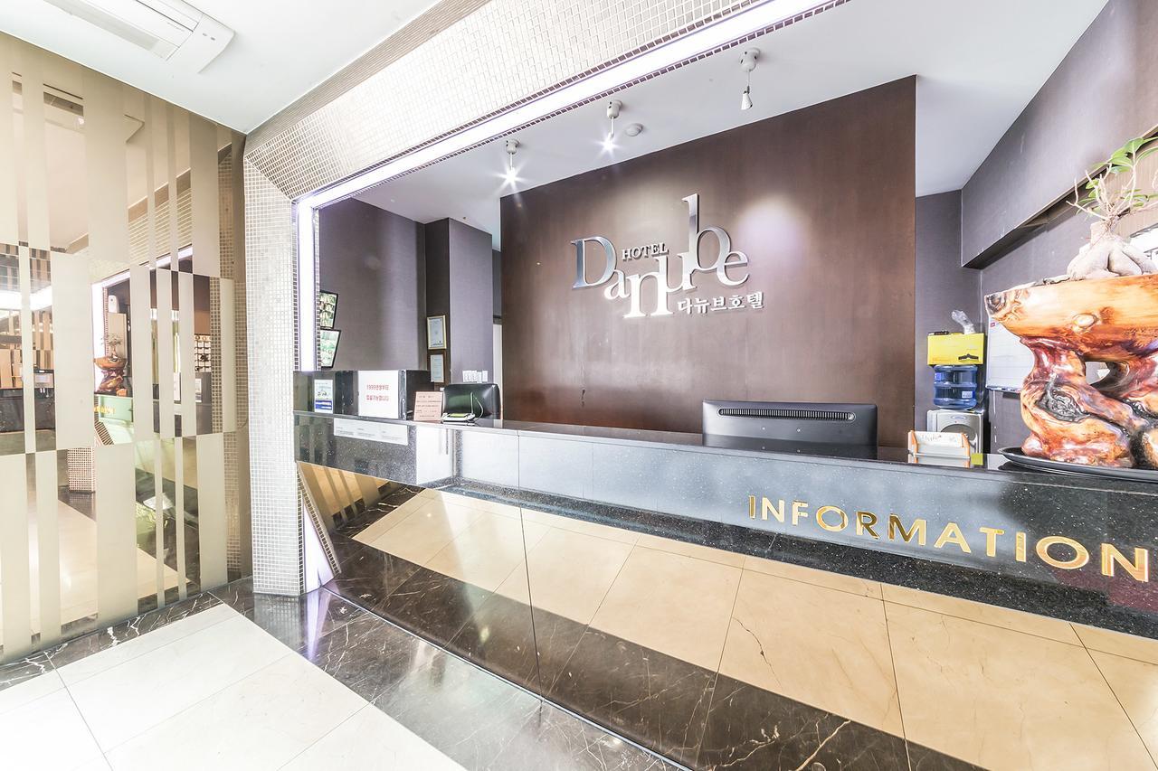 Danube Hotel Suwon Exterior photo